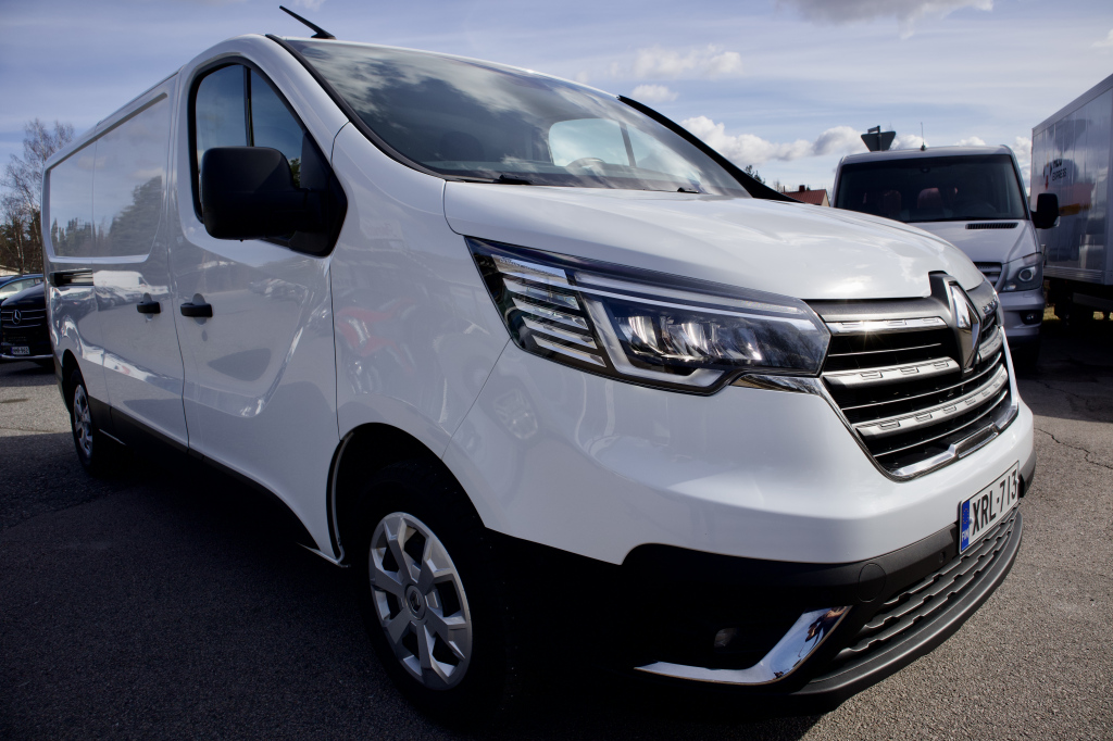 RENAULT Trafic 3