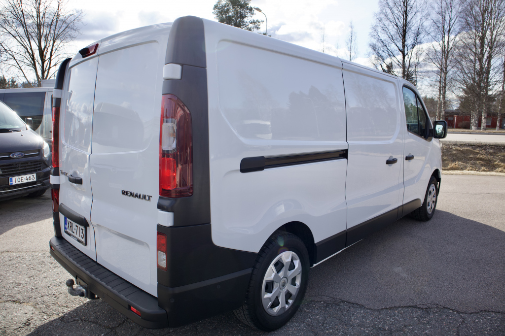 RENAULT Trafic 5