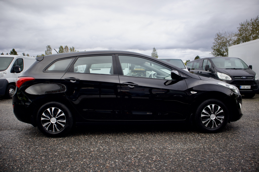 HYUNDAI i 30 4