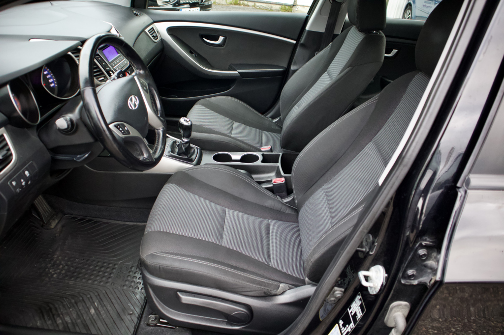 HYUNDAI i 30 9