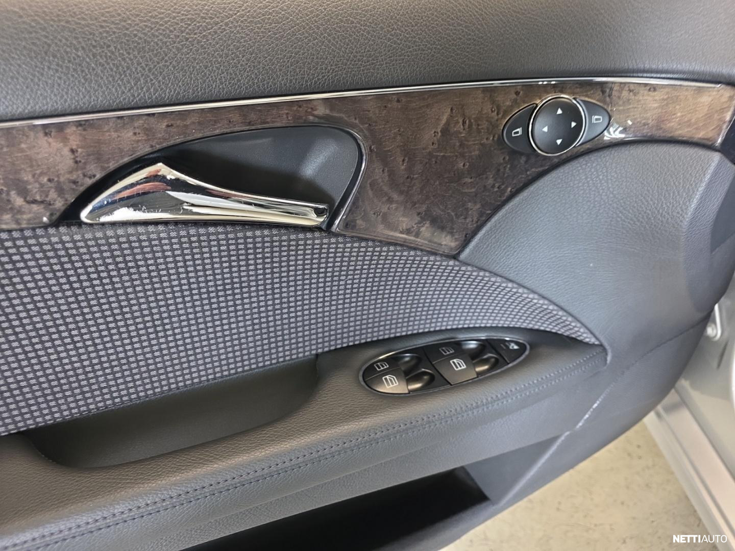 Mercedes-Benz E 2006