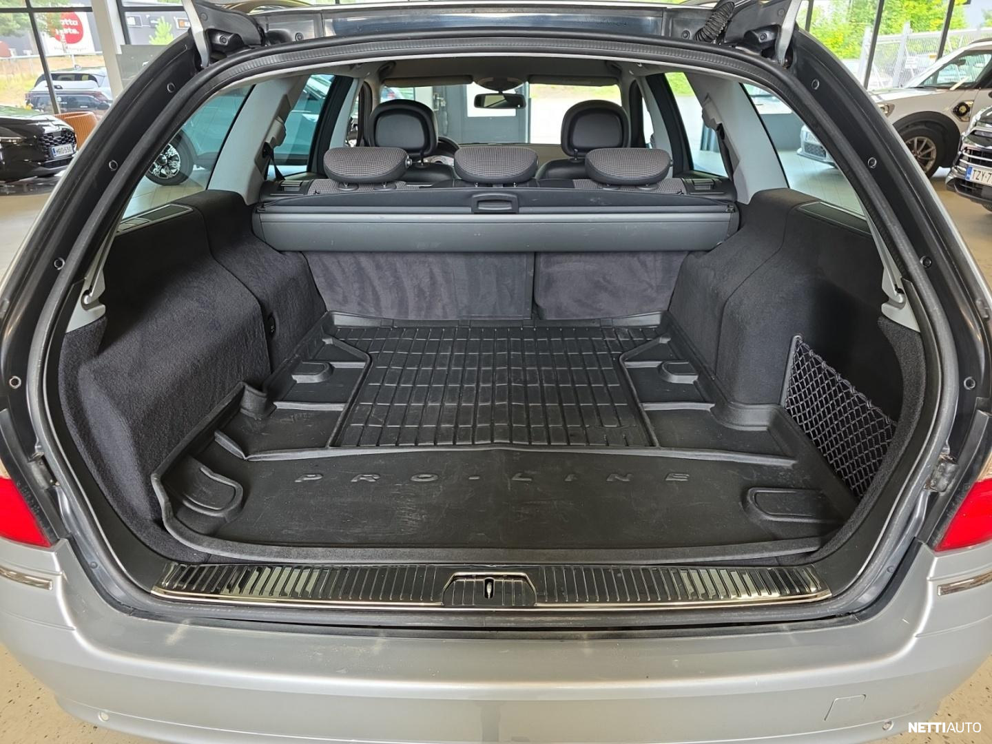 Mercedes-Benz E 2006