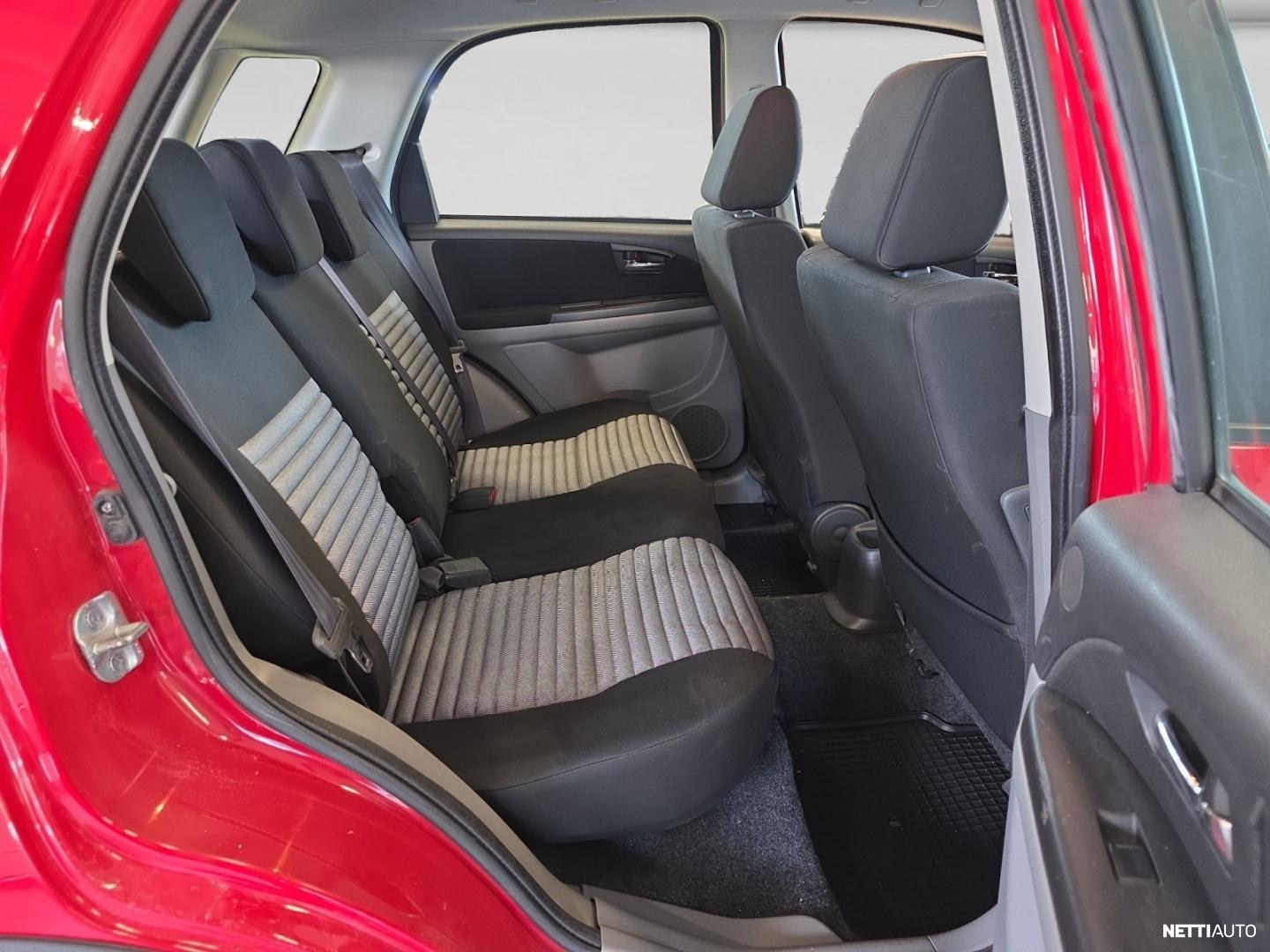 Suzuki SX4 2012