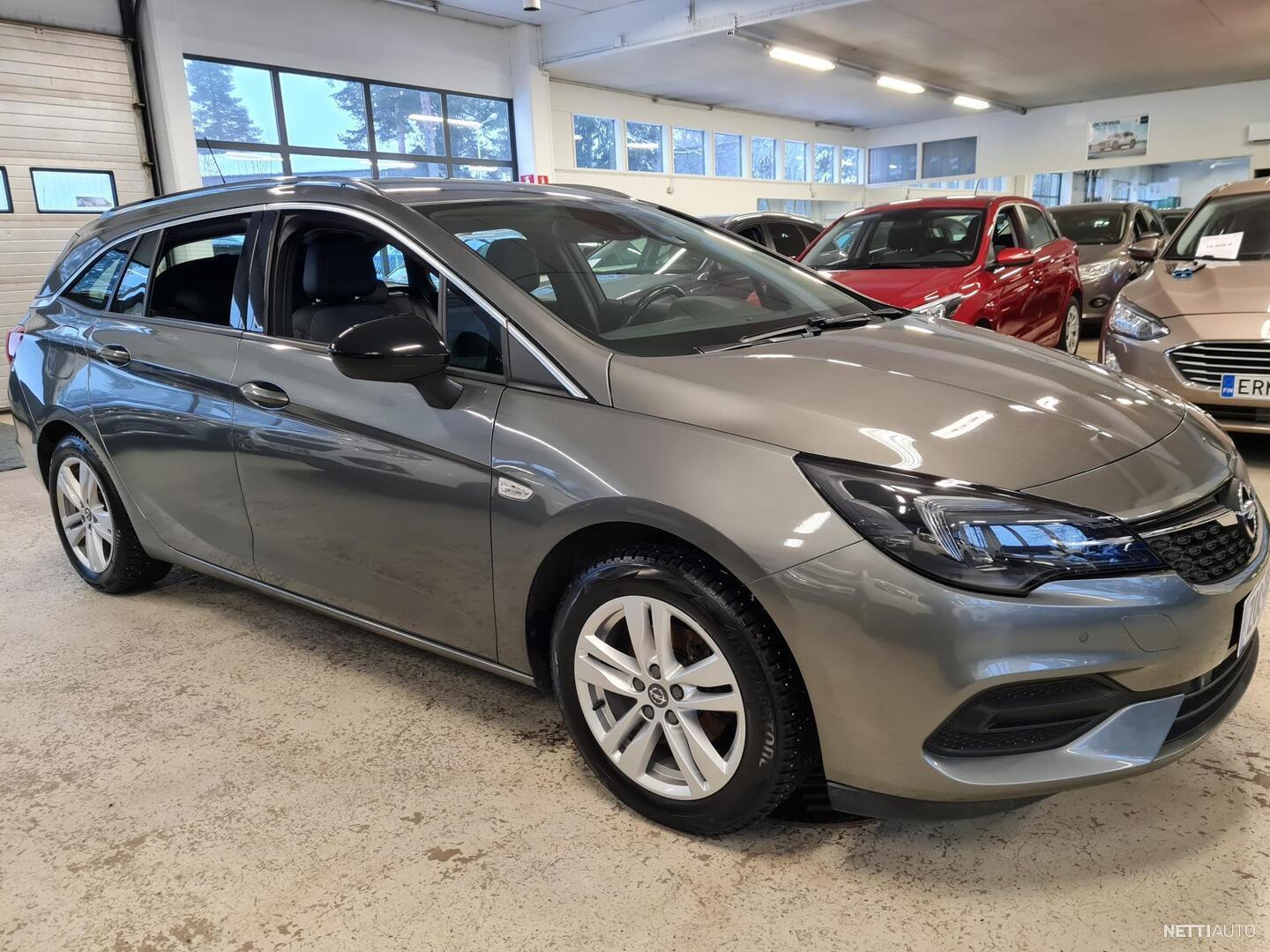 Opel Astra 2022