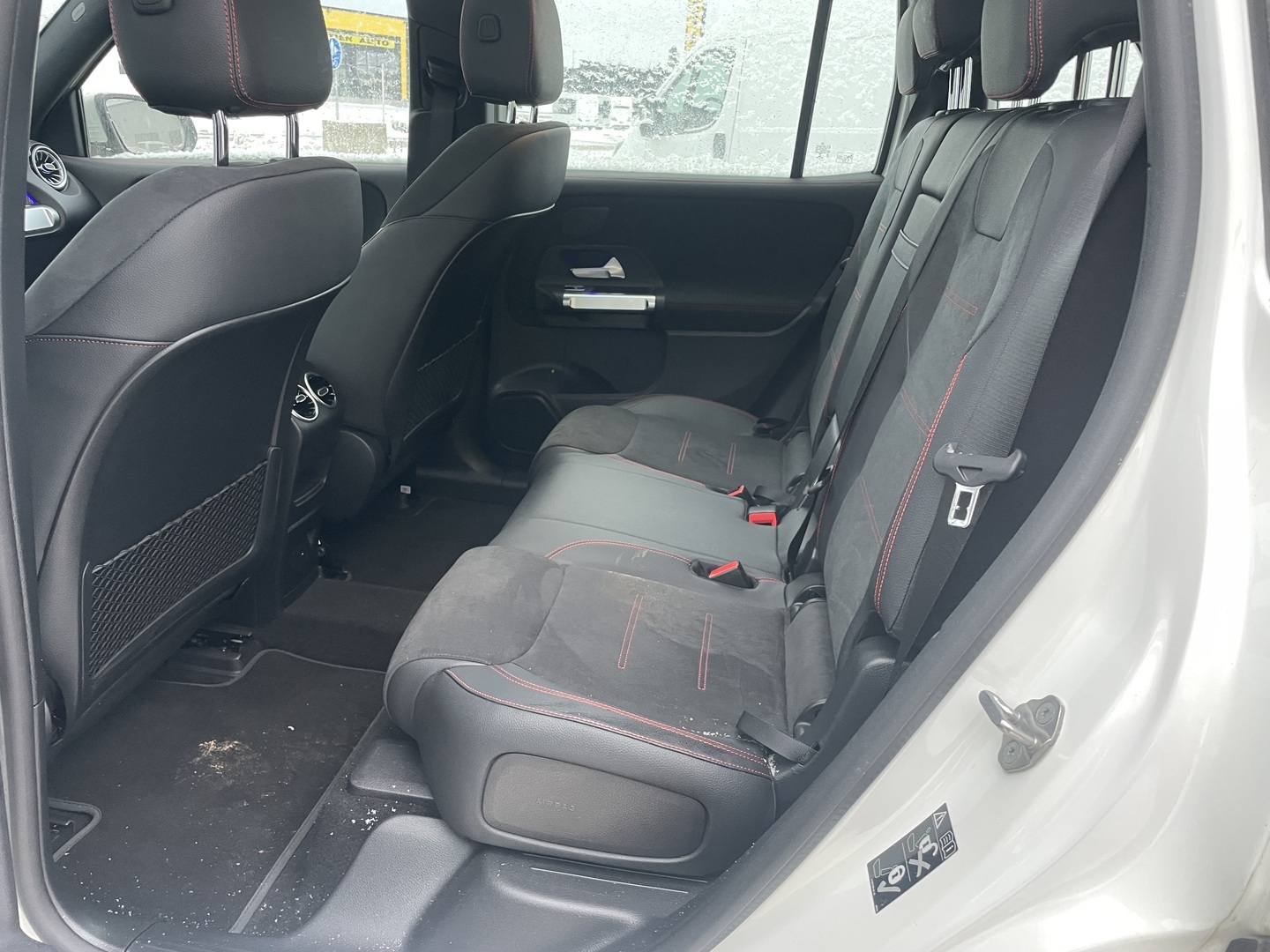 MERCEDES-BENZ EQB 2022