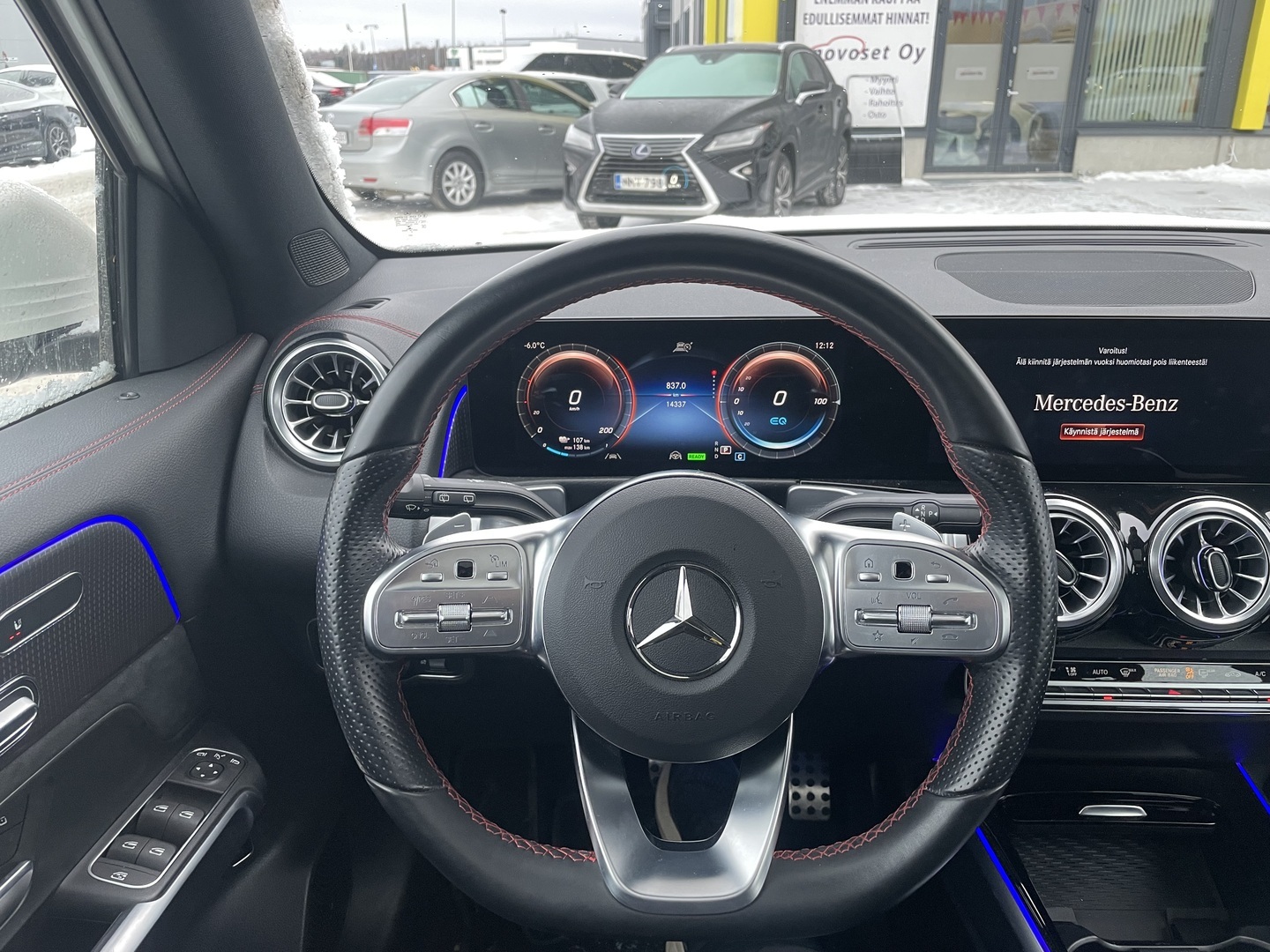 MERCEDES-BENZ EQB 2022