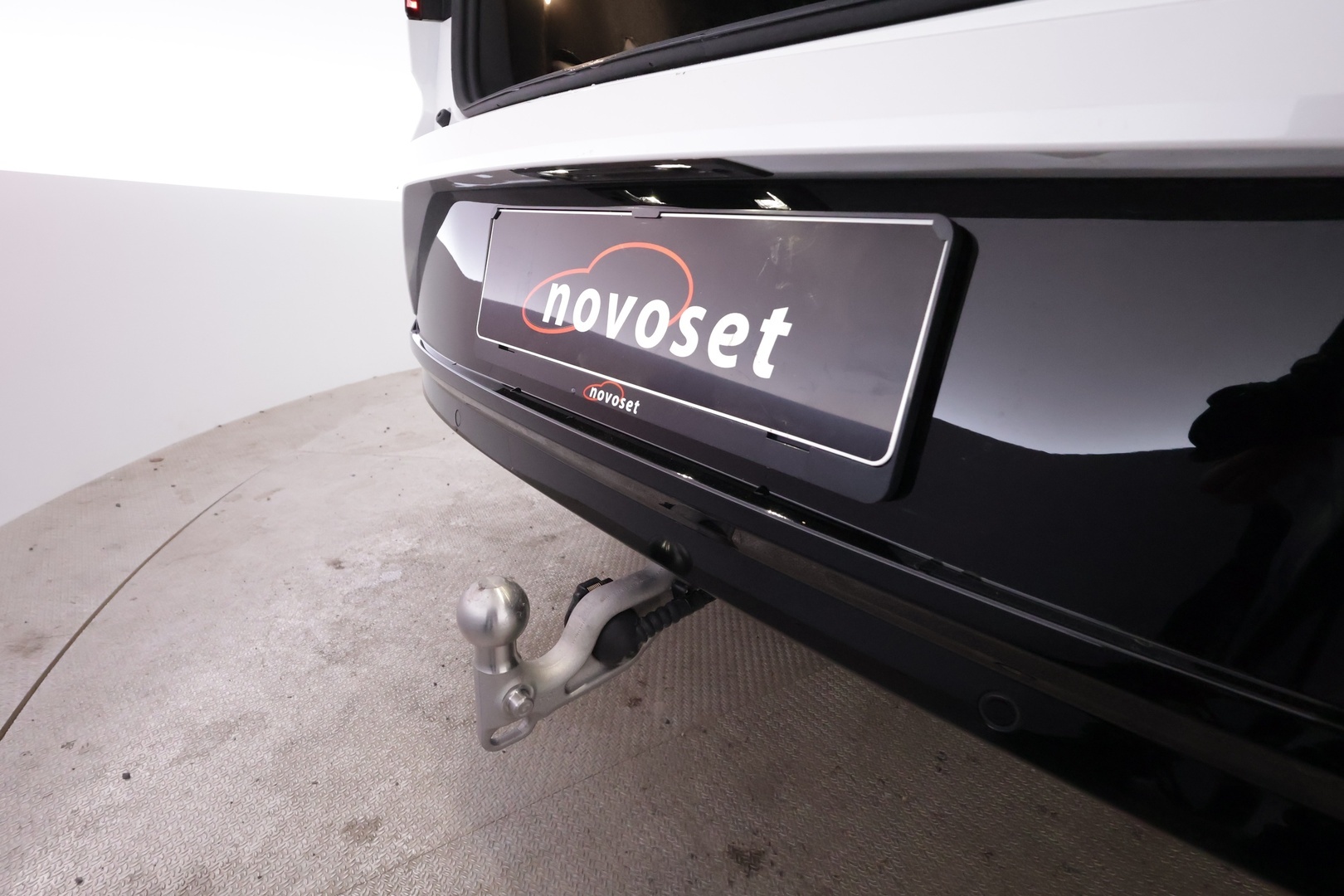 VOLVO EX90 2025
