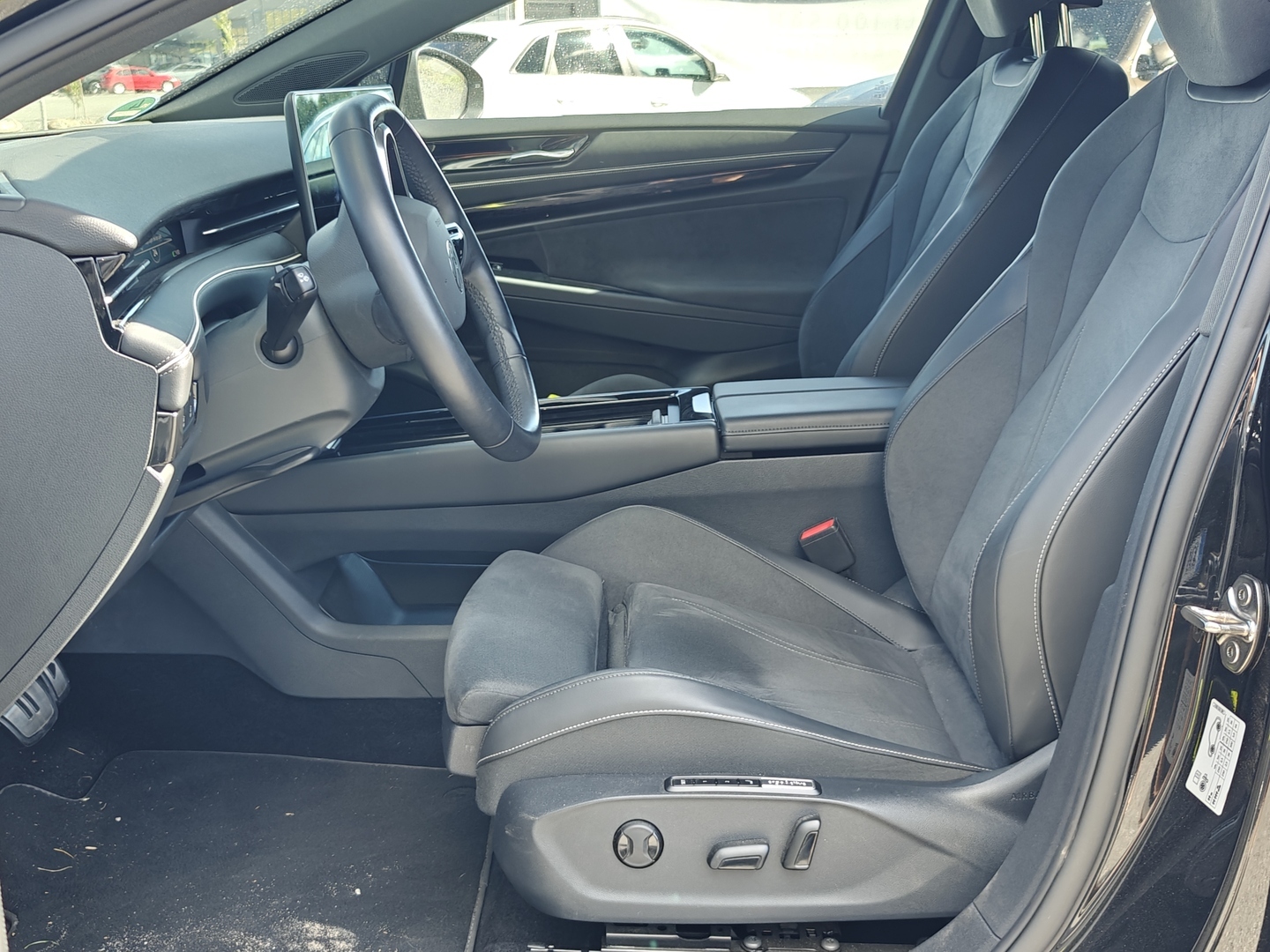 VOLKSWAGEN ID.7 2025