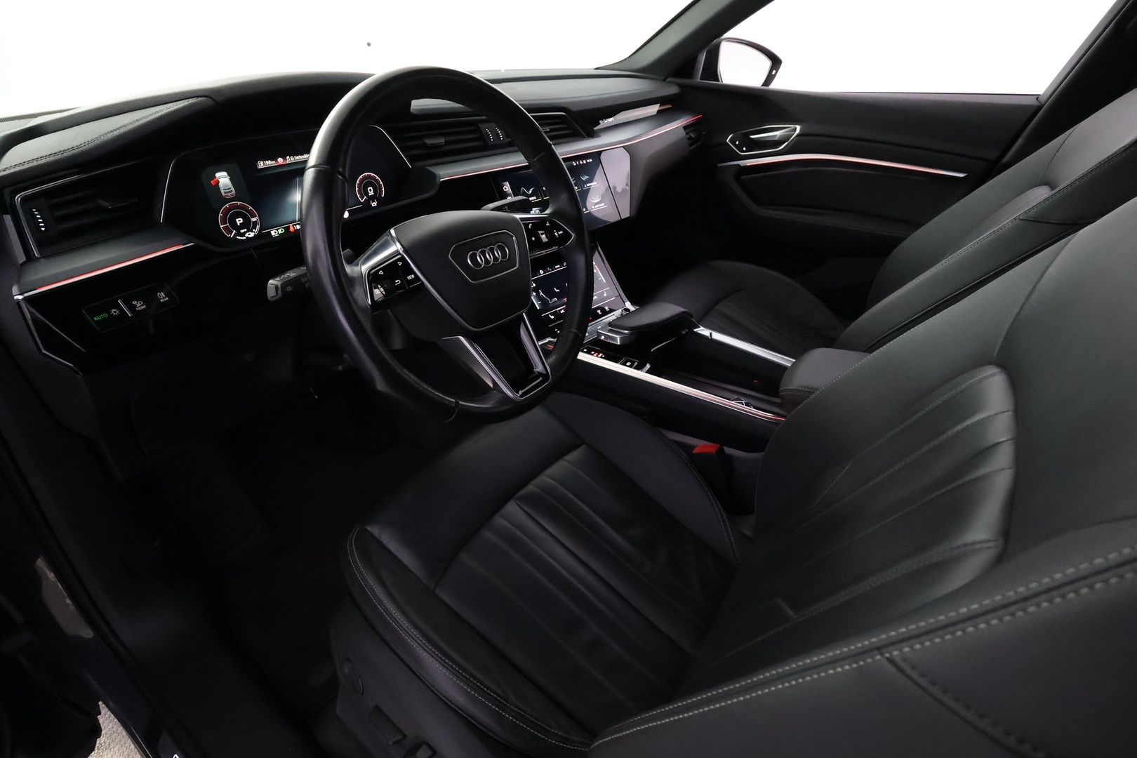 AUDI Q8 E-TRON 2024