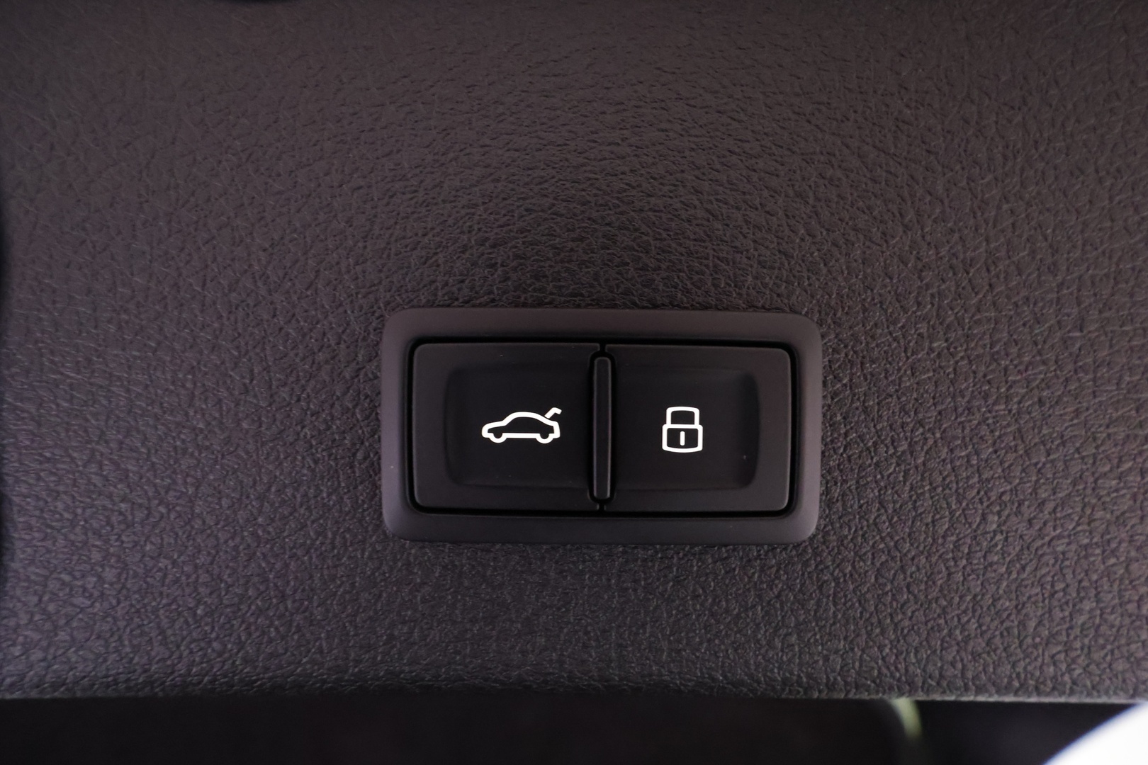 AUDI Q8 E-TRON 2024