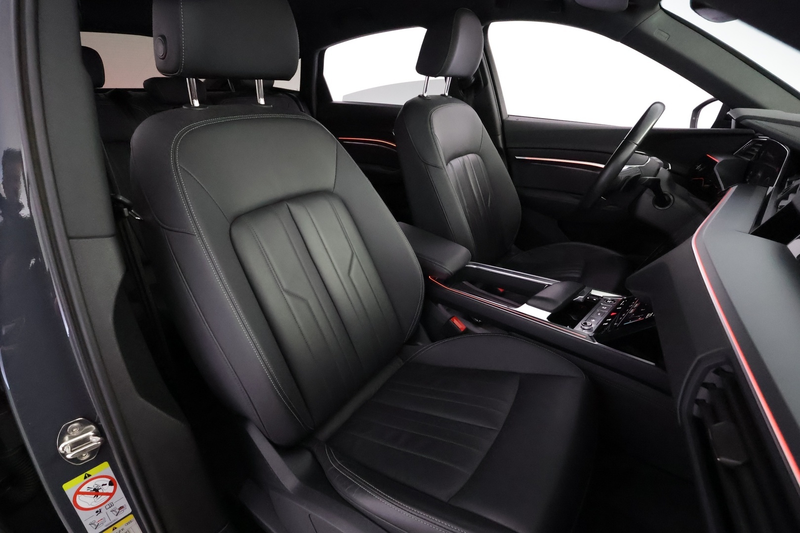 AUDI Q8 E-TRON 2024