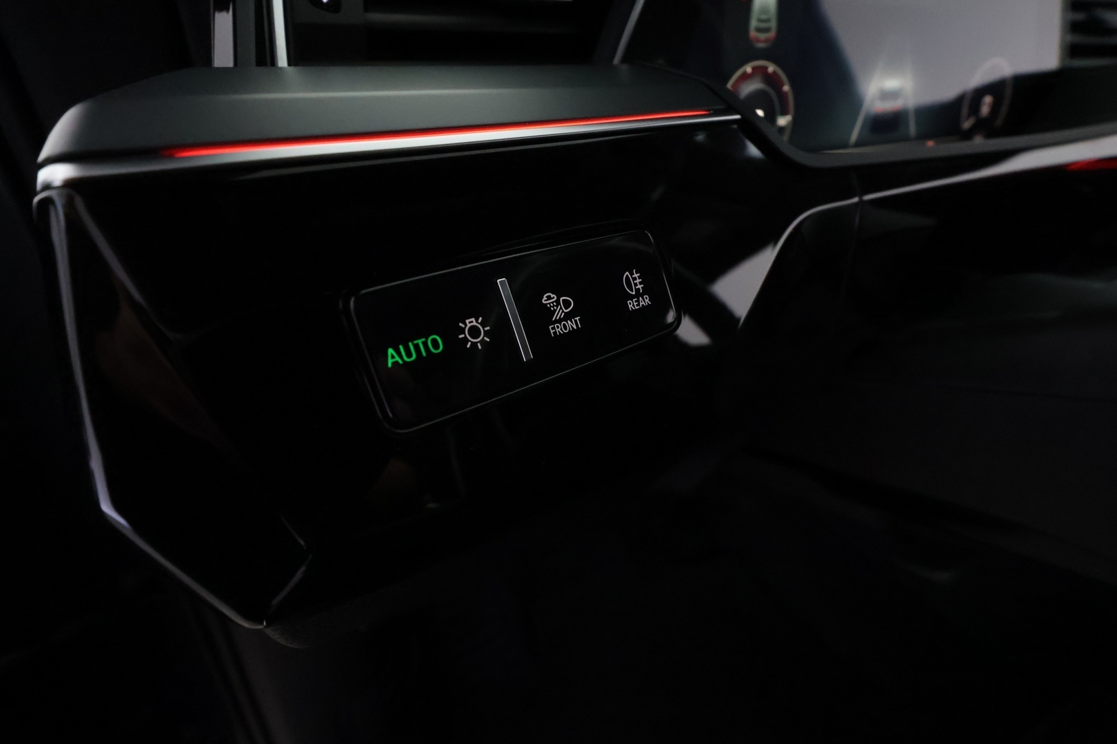 AUDI Q8 E-TRON 2024