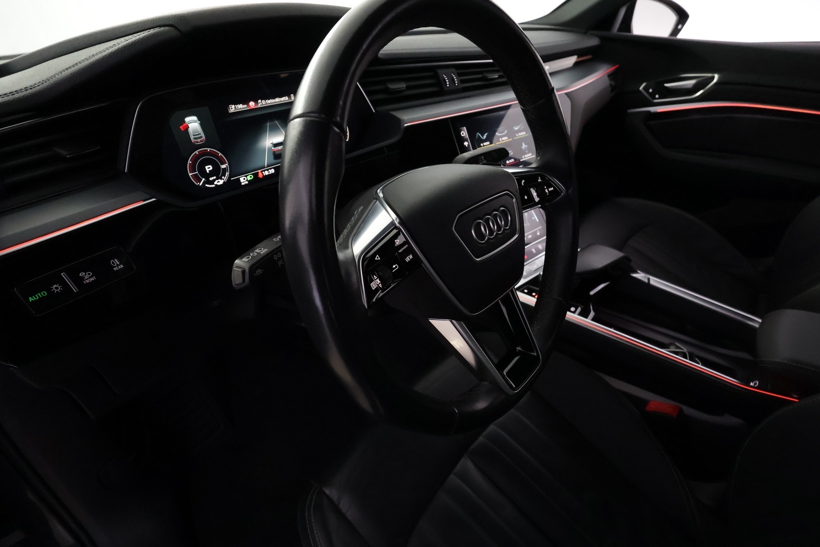 AUDI Q8 E-TRON 2024