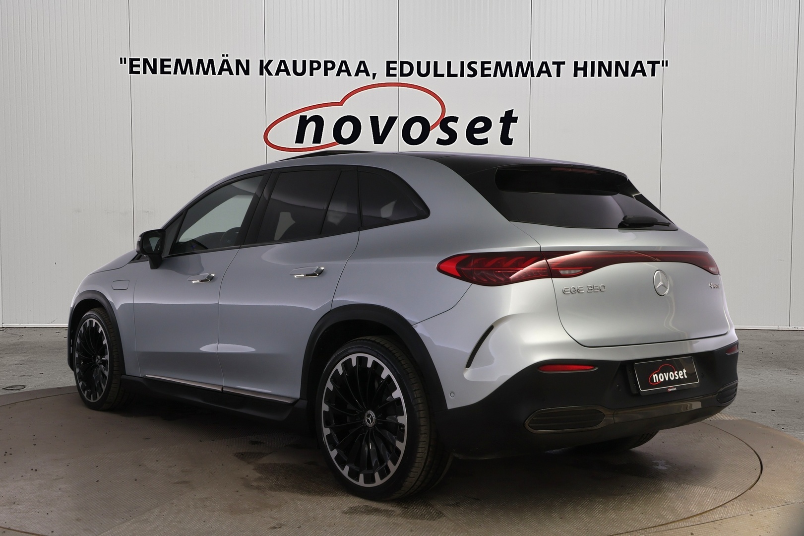 MERCEDES-BENZ EQE SUV 2025