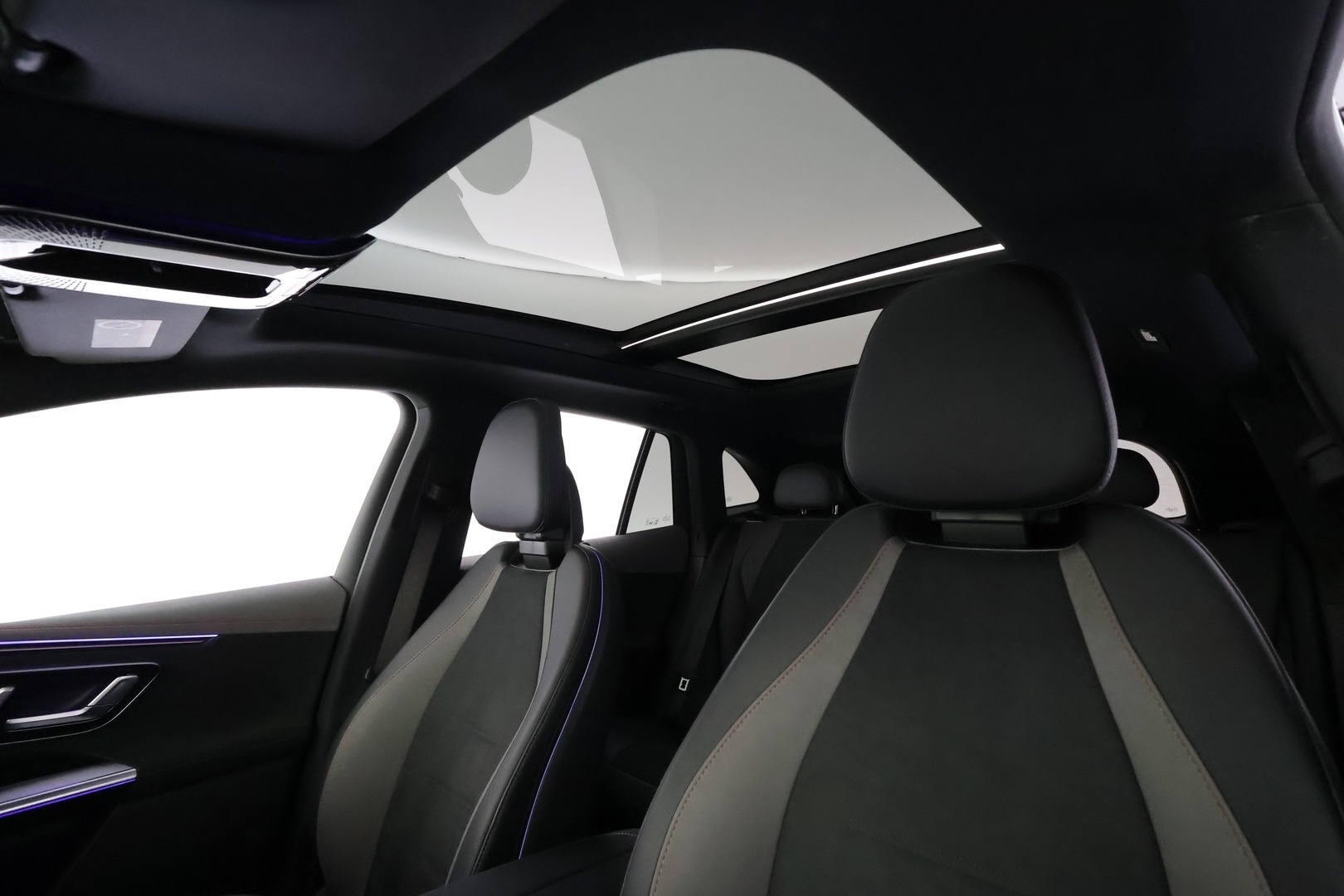 MERCEDES-BENZ EQE SUV 2025