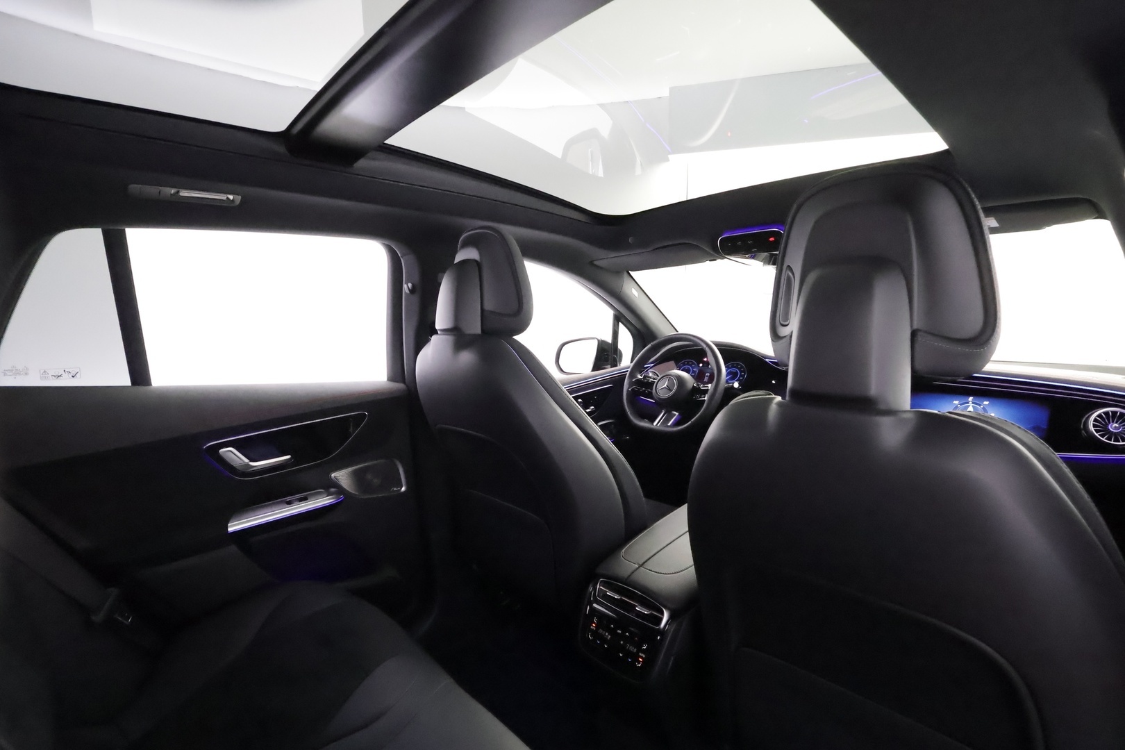 MERCEDES-BENZ EQE SUV 2025