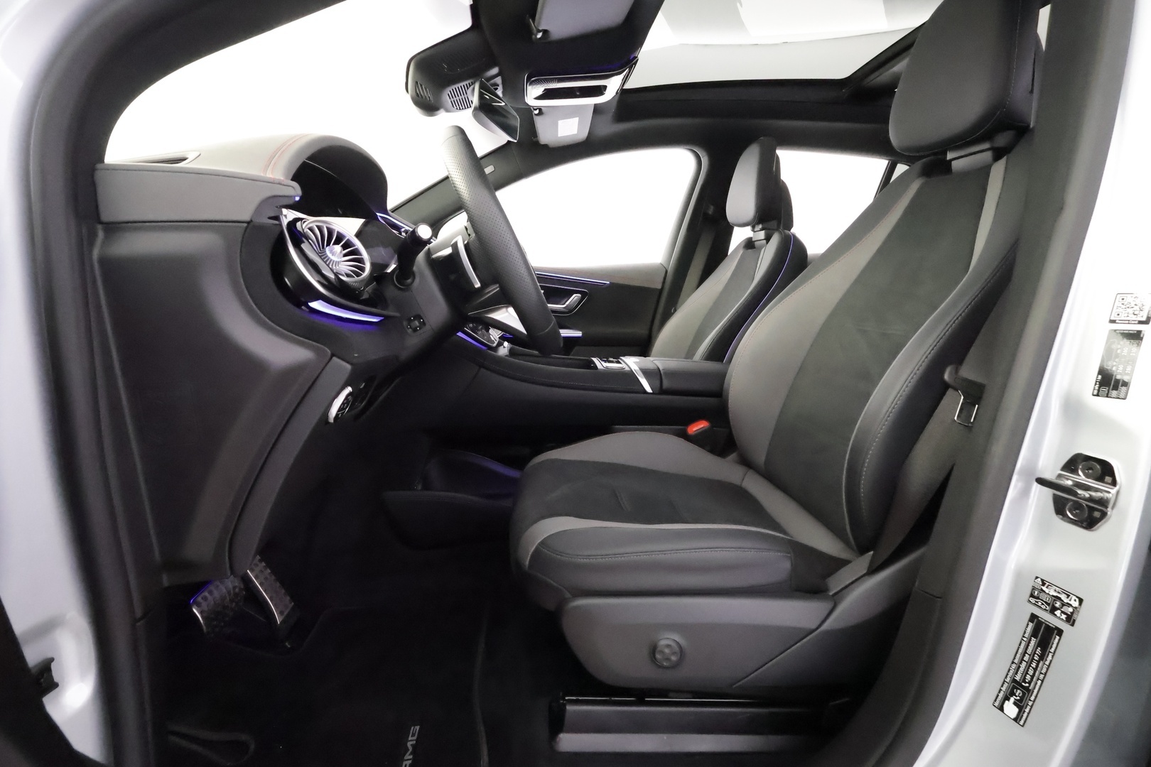 MERCEDES-BENZ EQE SUV 2025