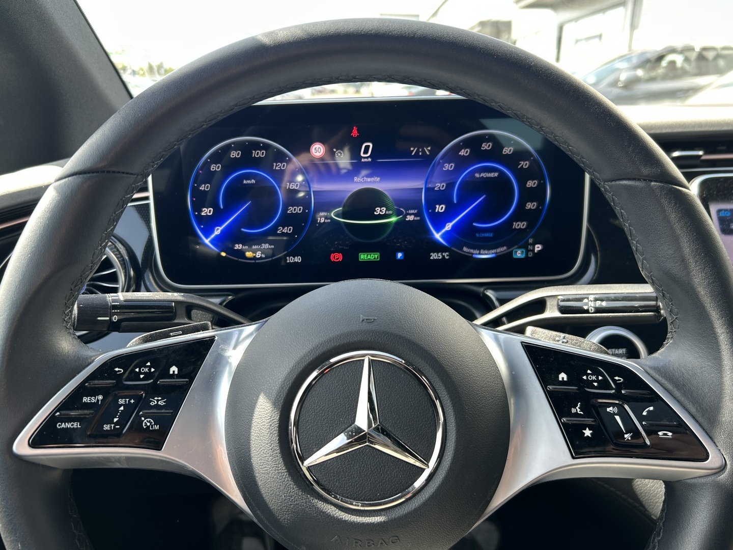 MERCEDES-BENZ EQE 2023