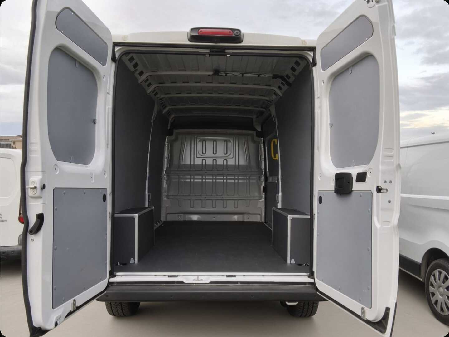 TOYOTA PROACE MAX 2025