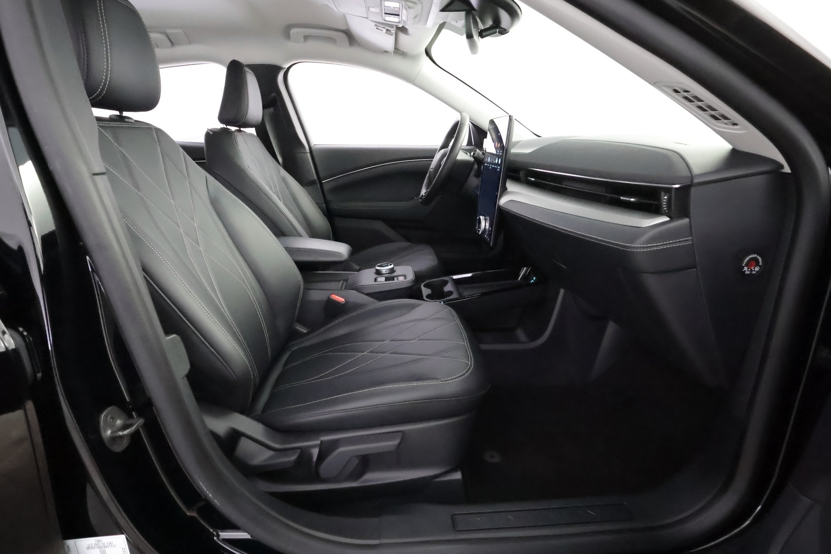 FORD Mustang Mach-E 2023