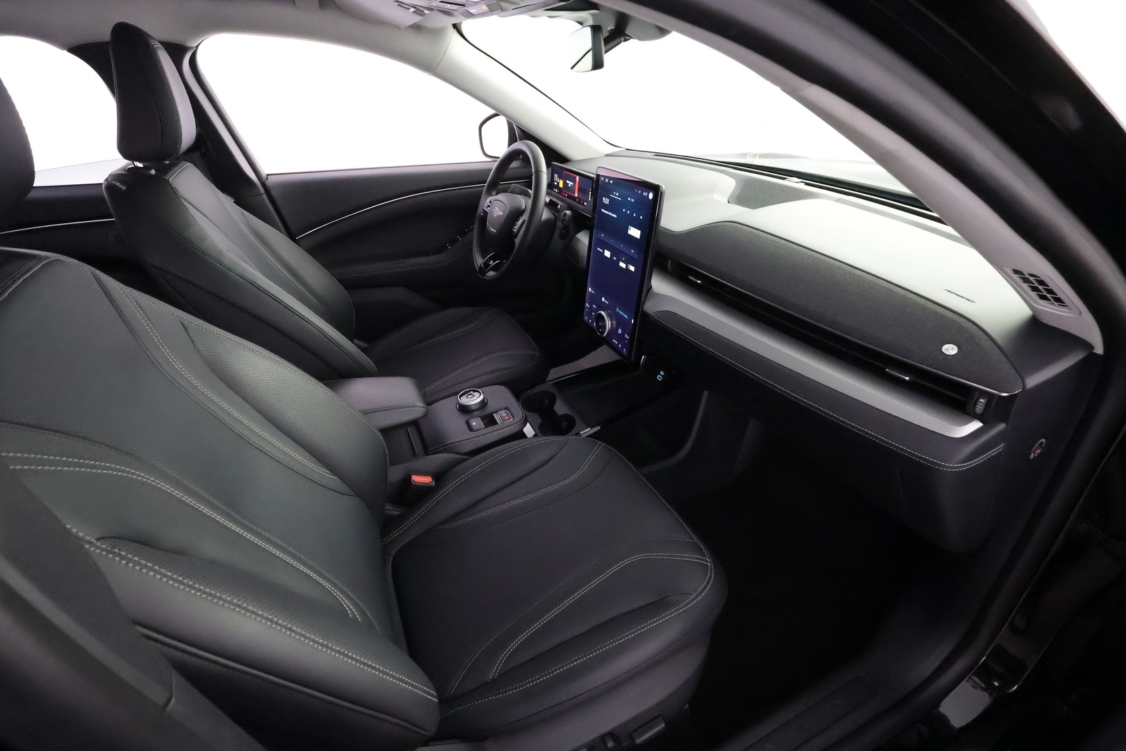 FORD Mustang Mach-E 2023