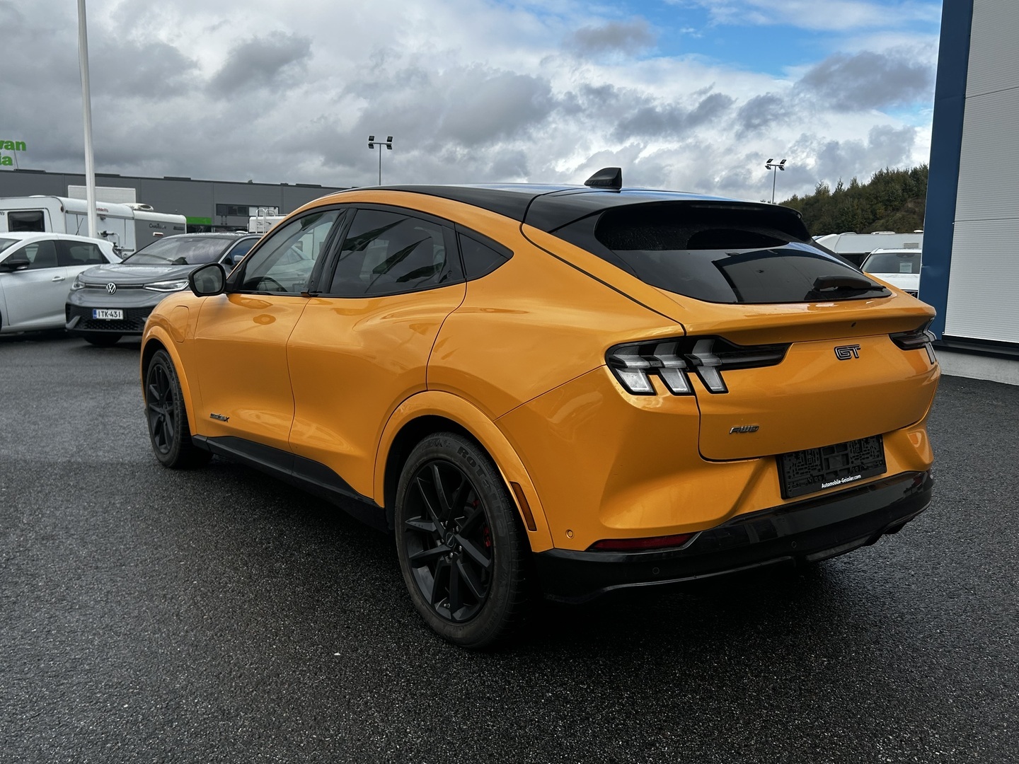 FORD MUSTANG MACH-E 2023
