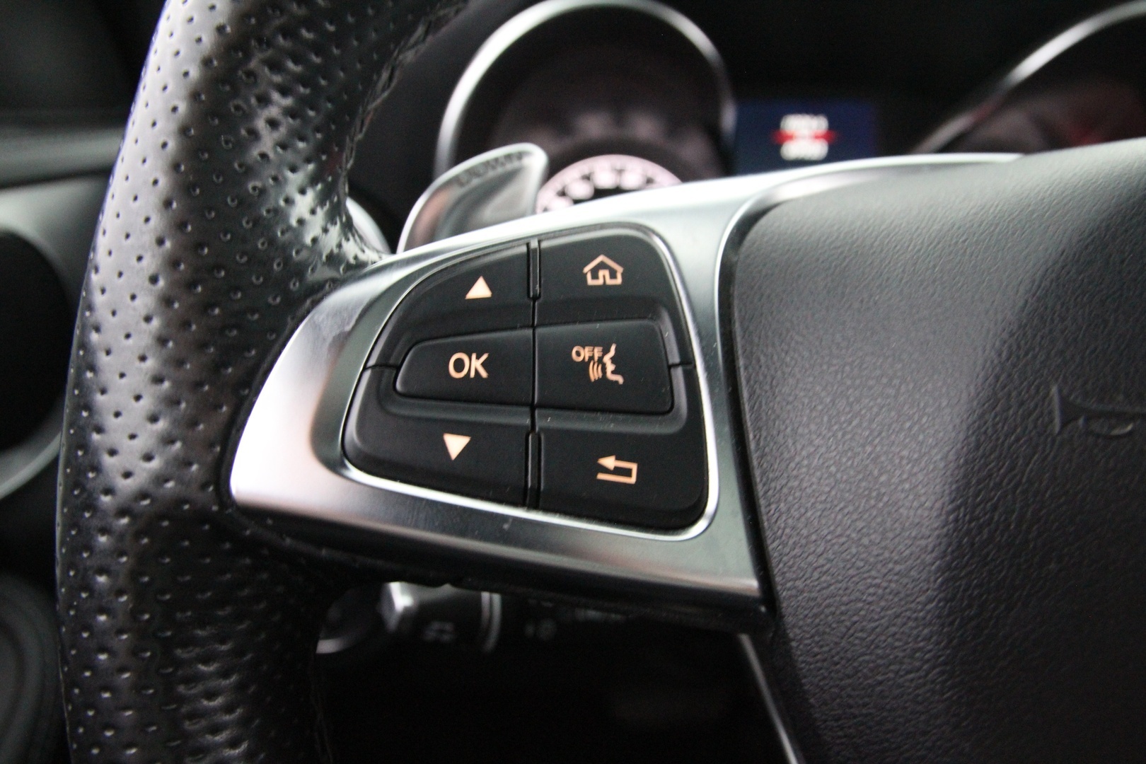 MERCEDES-BENZ C 63 AMG 2017