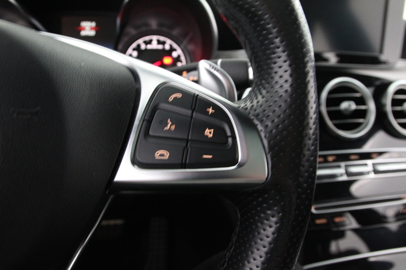 MERCEDES-BENZ C 63 AMG 2017