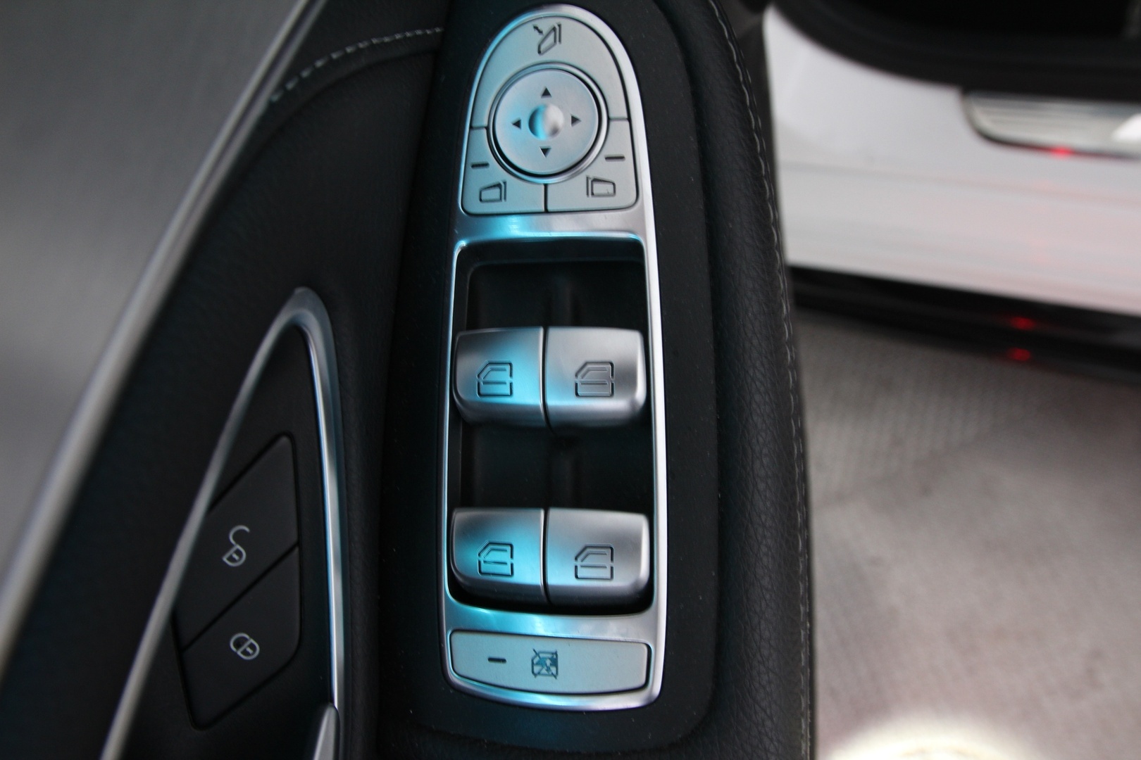 MERCEDES-BENZ C 63 AMG 2017