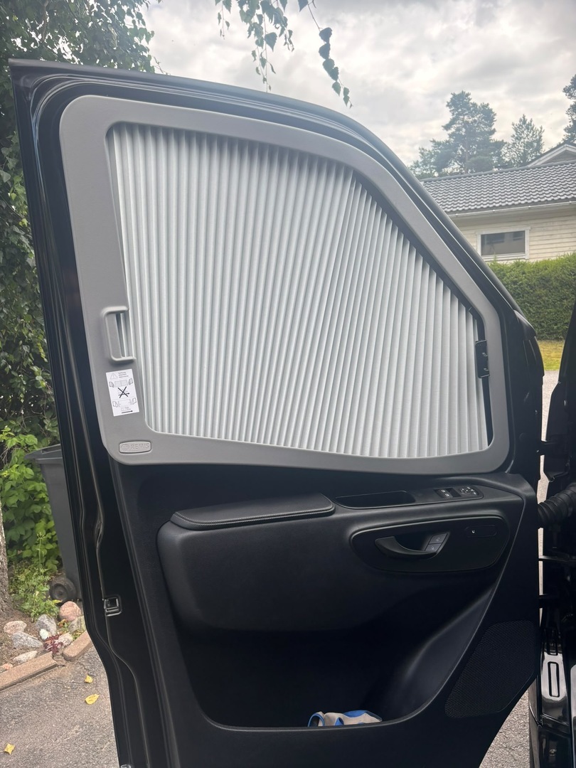 MERCEDES-BENZ Sprinter 2023