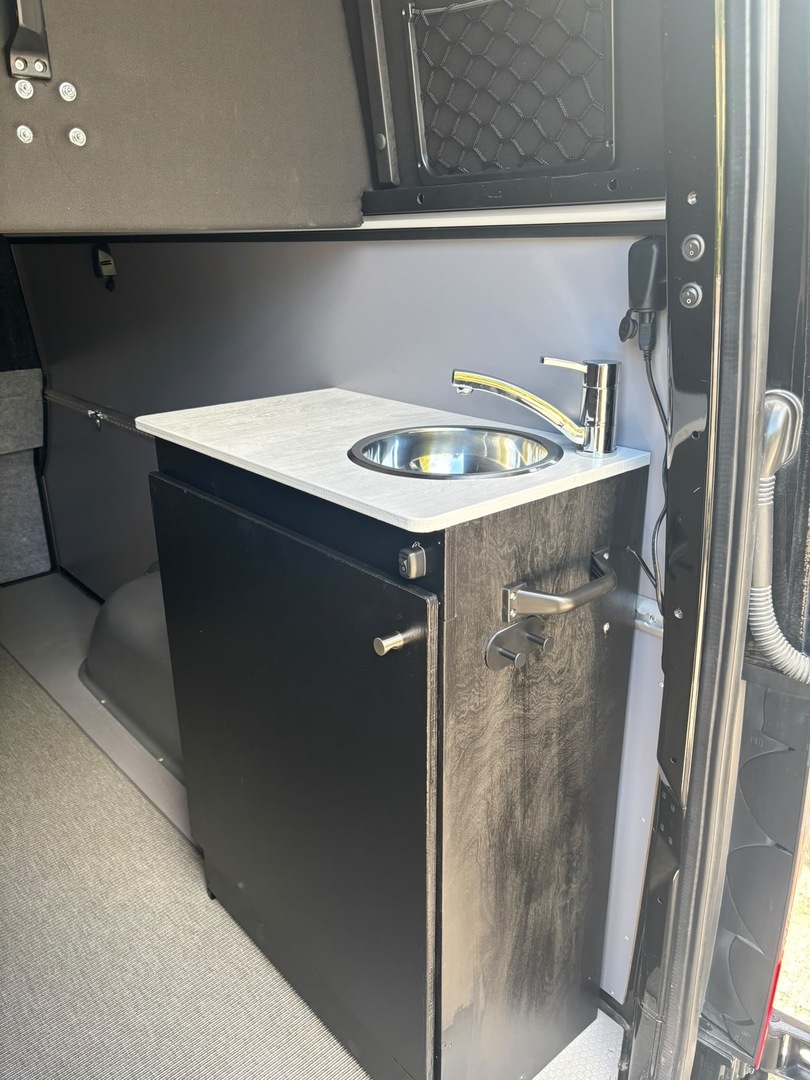 MERCEDES-BENZ Sprinter 2023