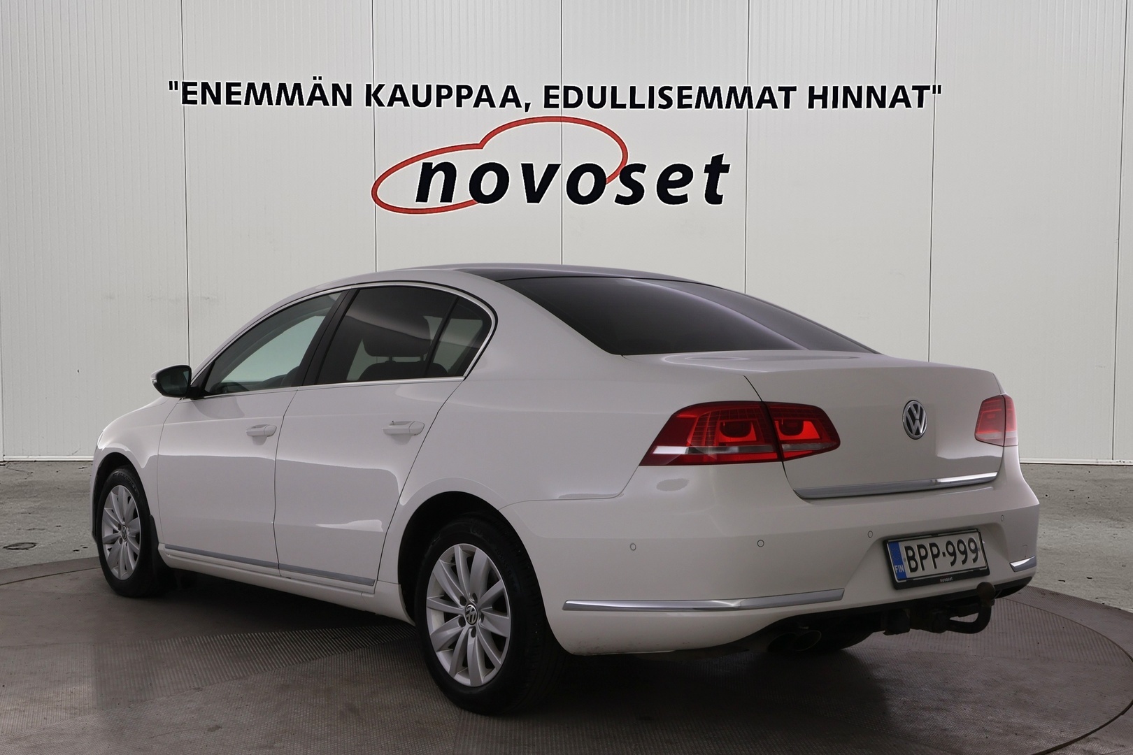 VOLKSWAGEN Passat 2012