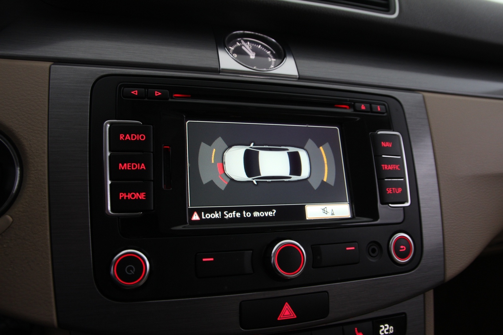 VOLKSWAGEN Passat 2012