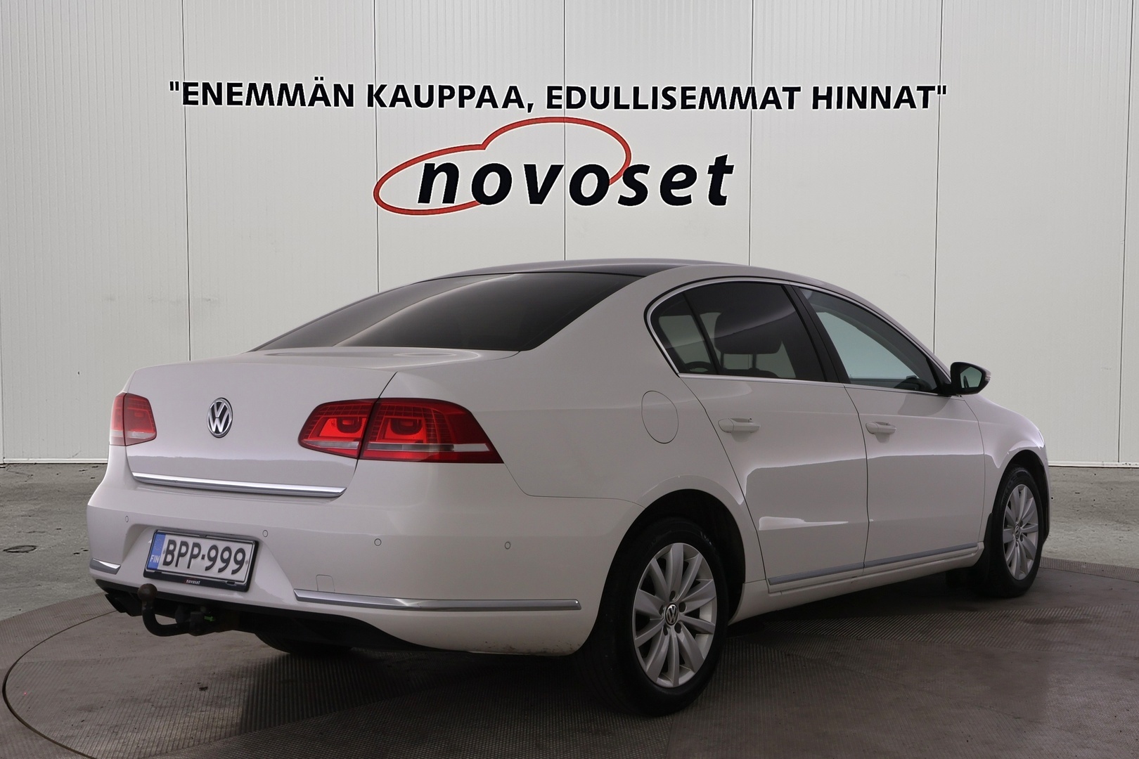 VOLKSWAGEN Passat 2012