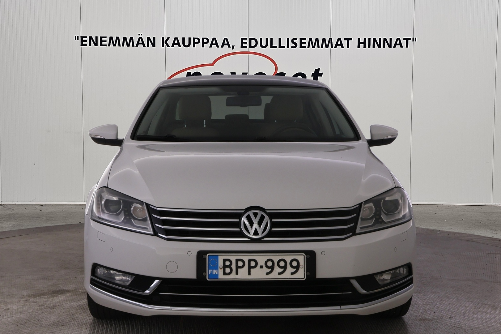 VOLKSWAGEN Passat 2012