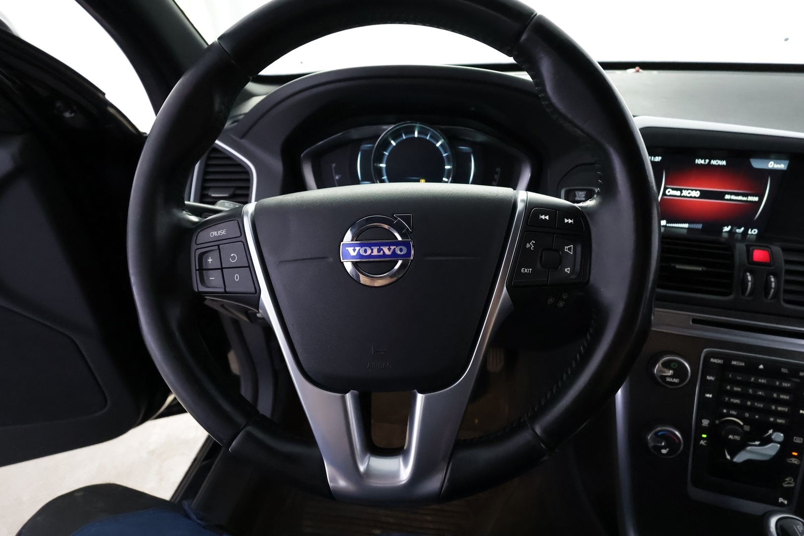 VOLVO XC60 2014