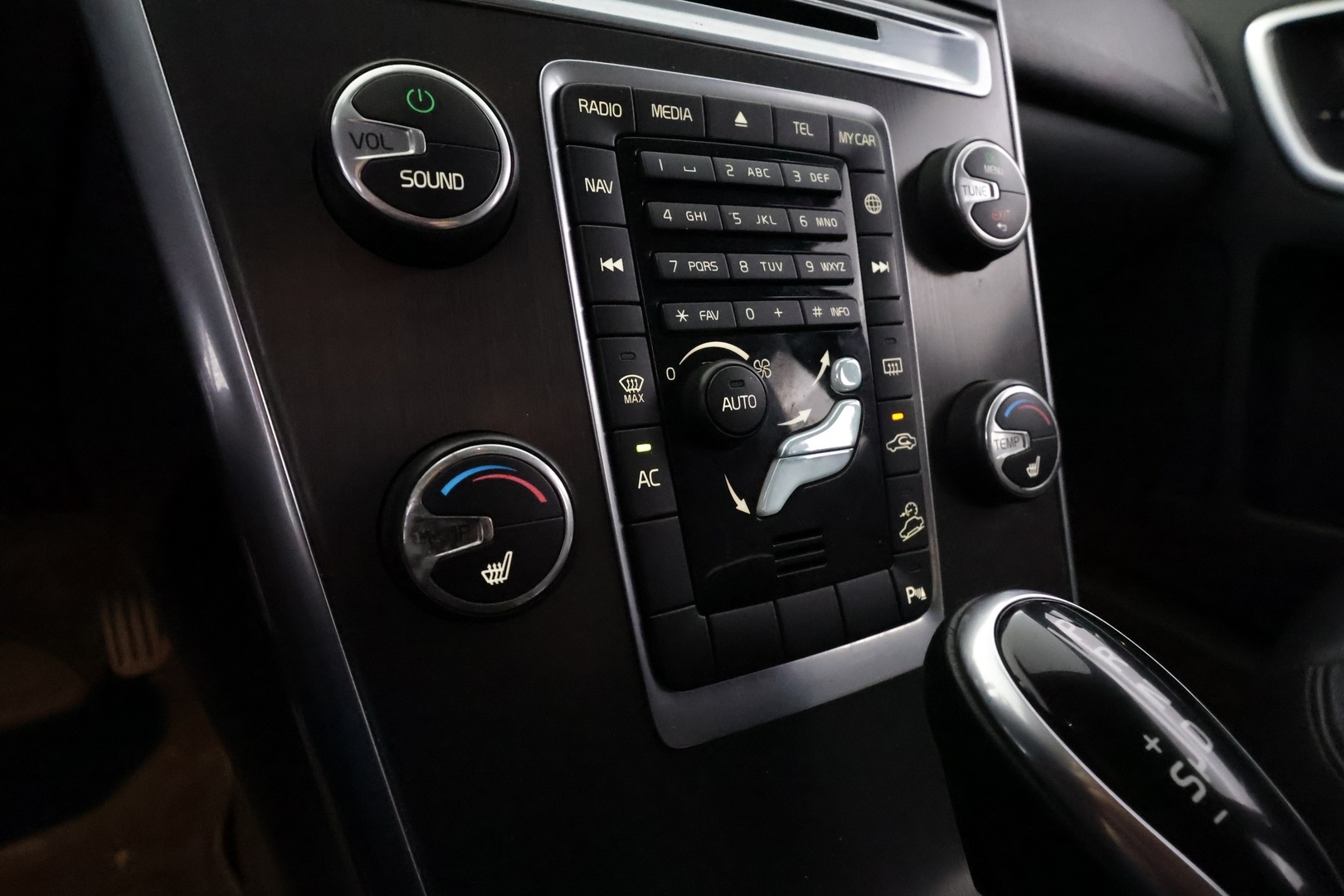 VOLVO XC60 2014