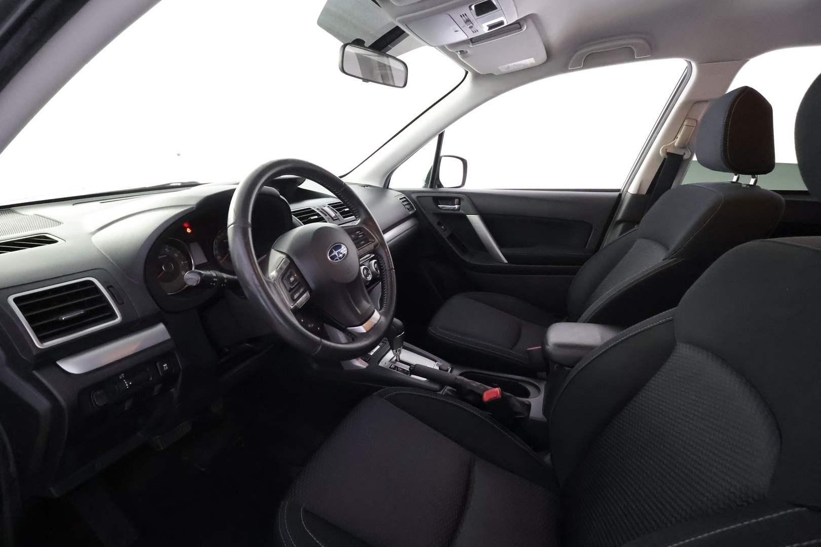 SUBARU Forester 2015