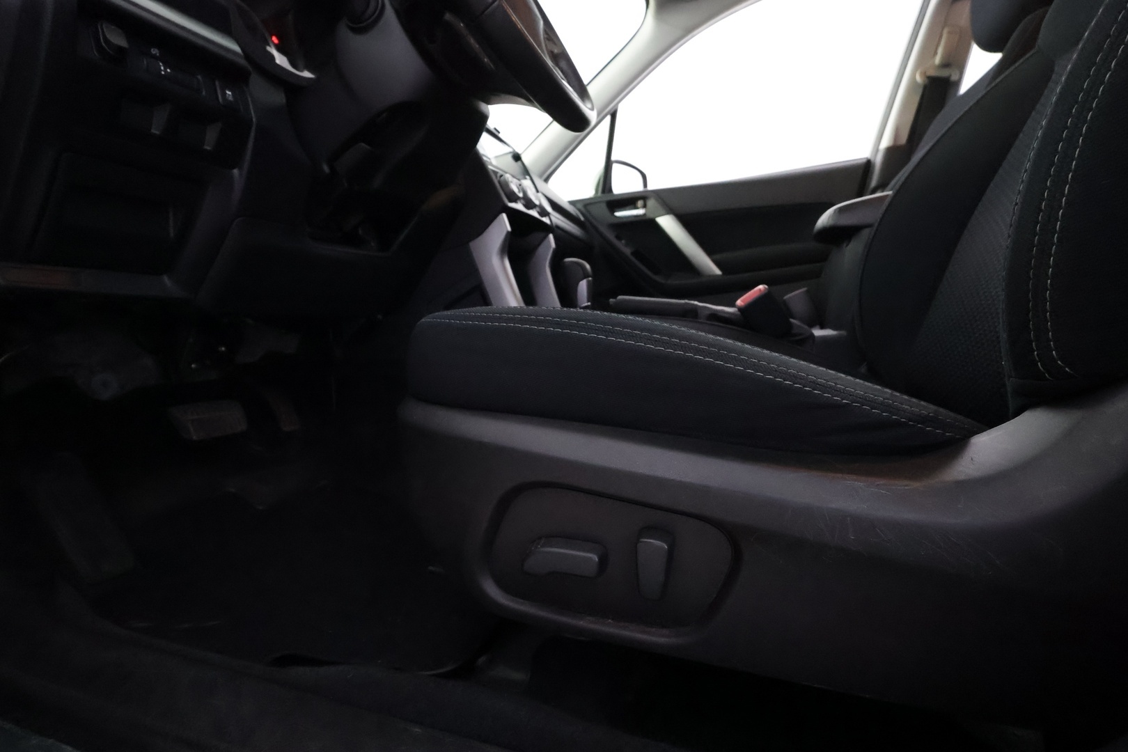 SUBARU Forester 2015