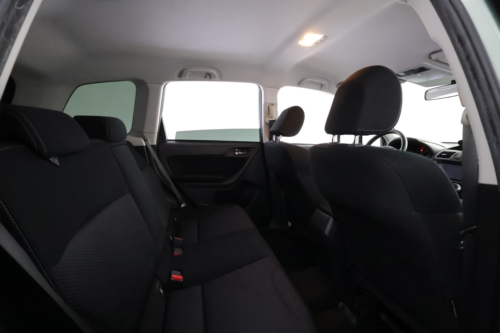 SUBARU Forester 2015