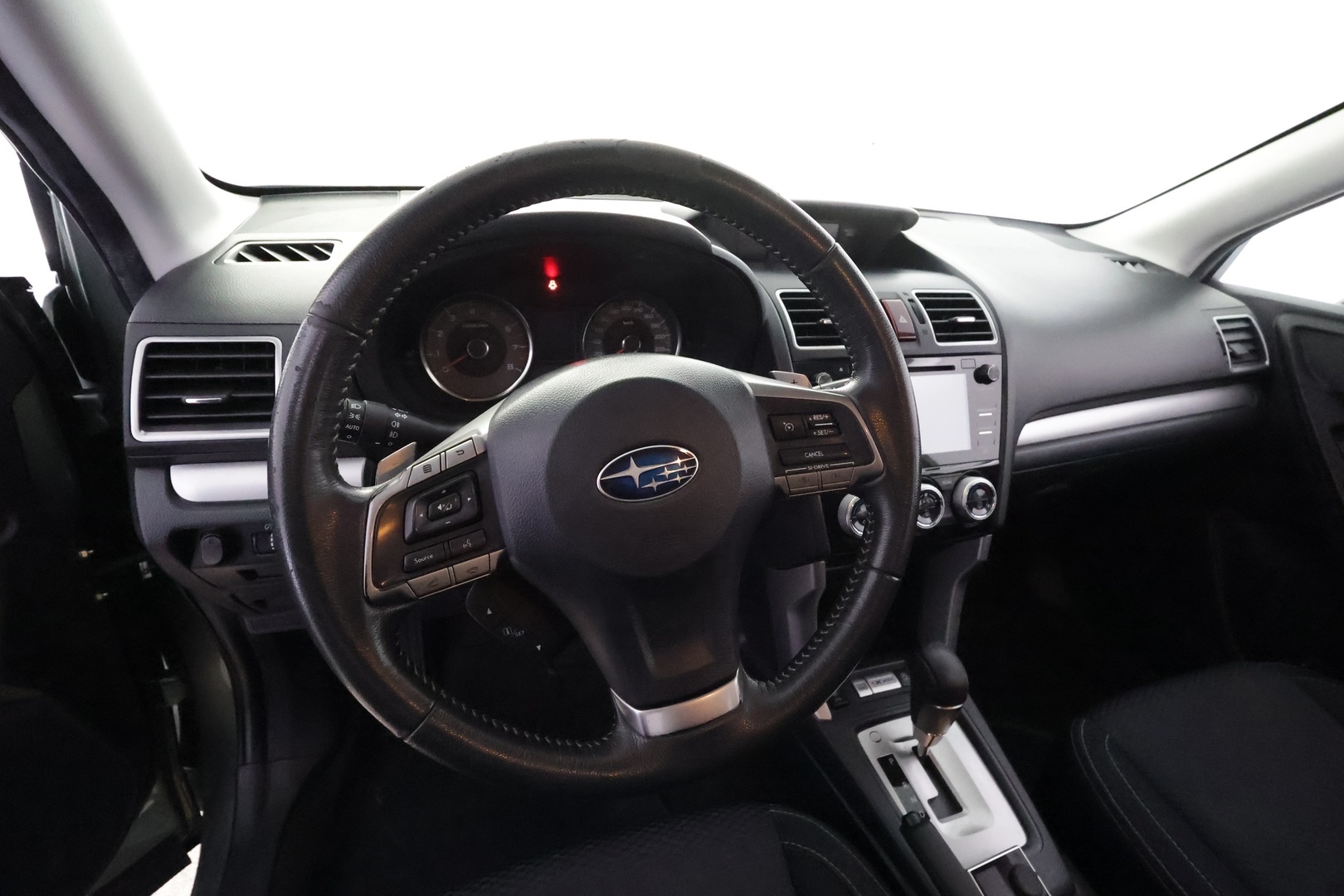 SUBARU Forester 2015