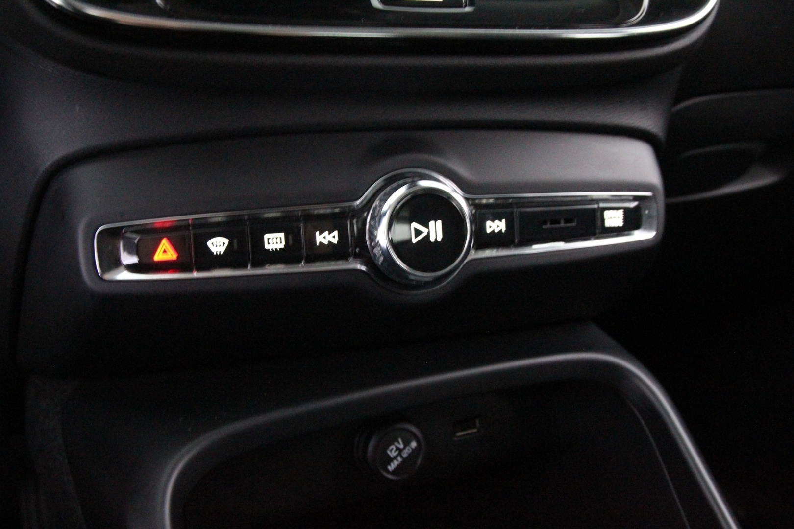 VOLVO XC40 2019