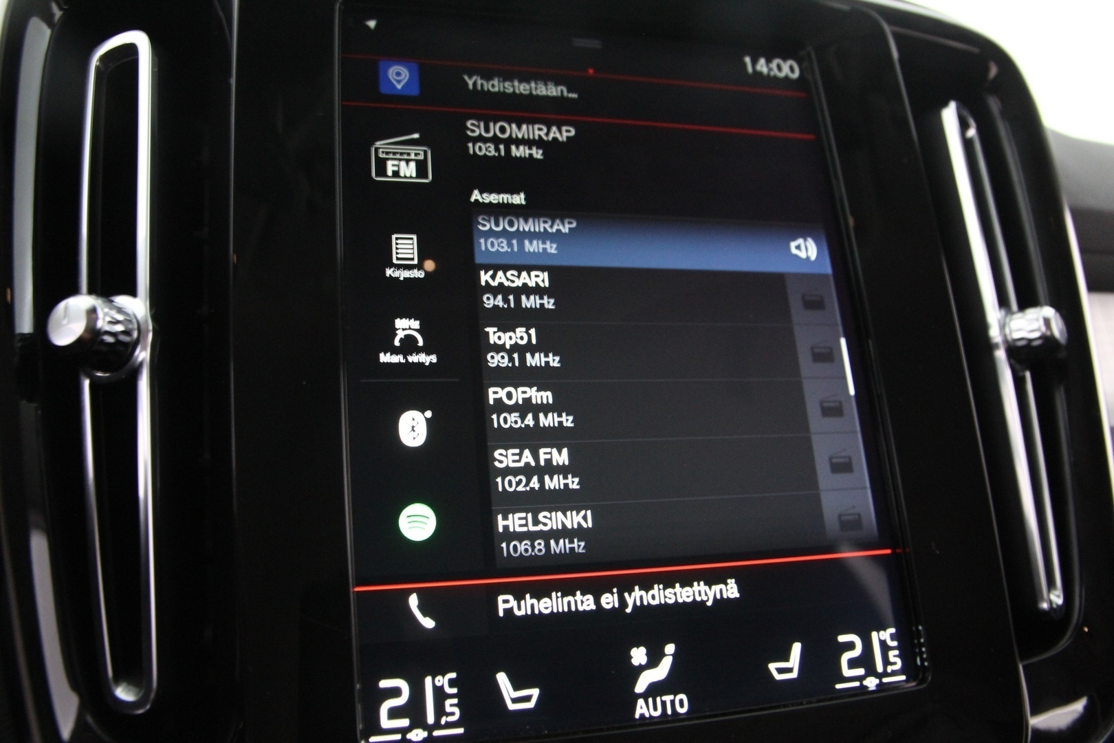 VOLVO XC40 2019