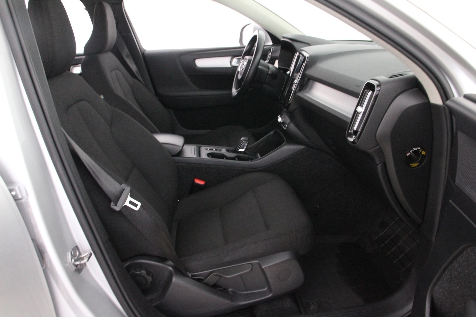 VOLVO XC40 2019