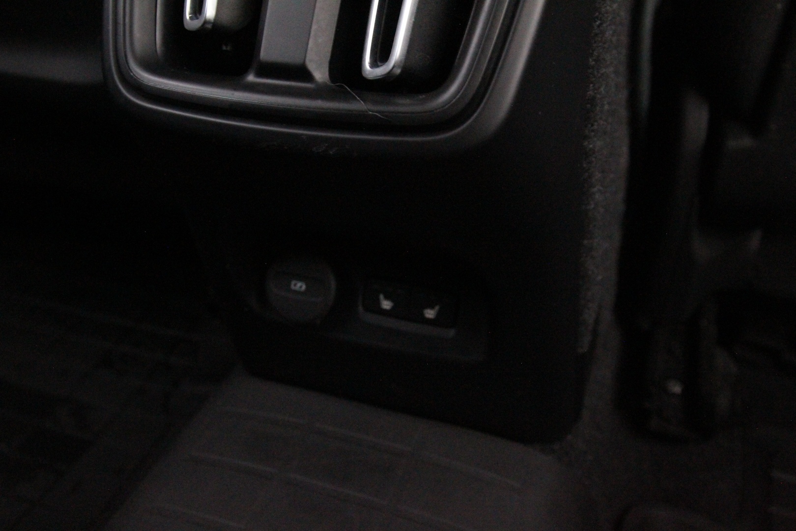 VOLVO XC40 2019