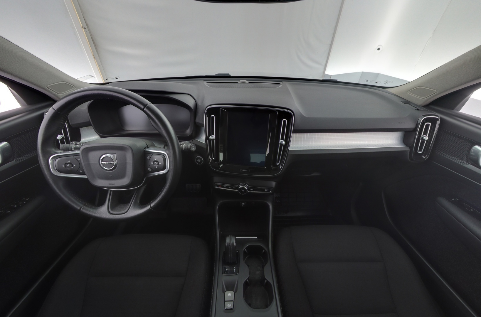 VOLVO XC40 2019