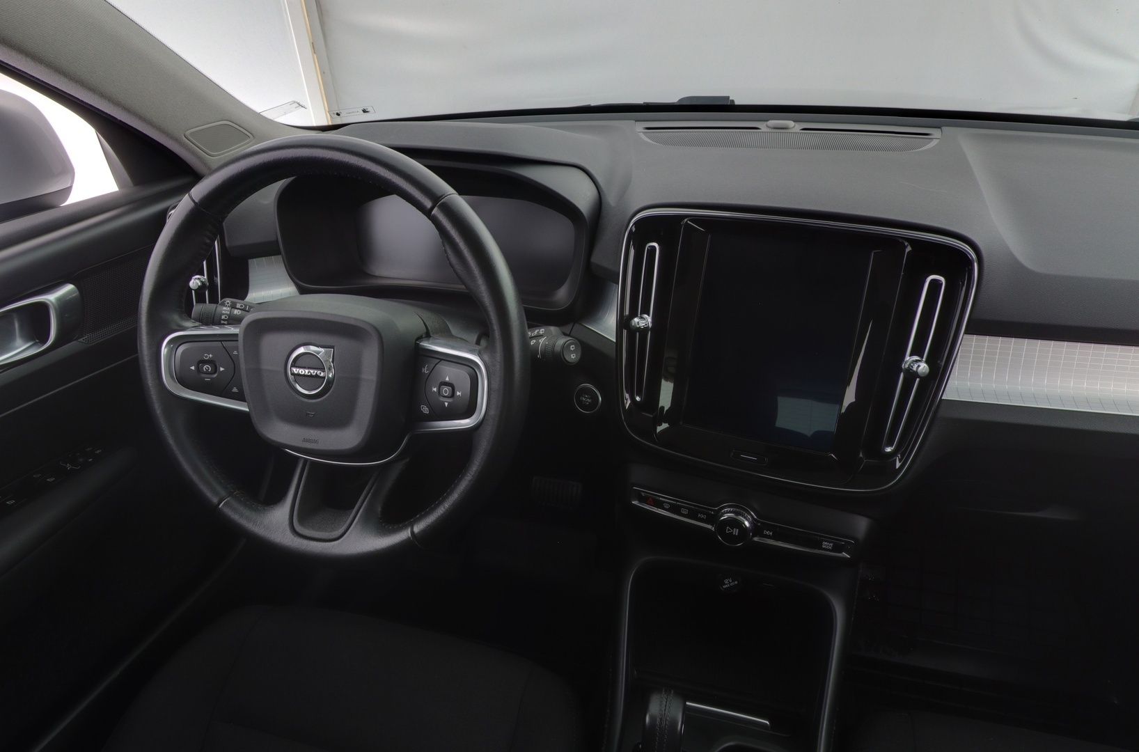 VOLVO XC40 2019