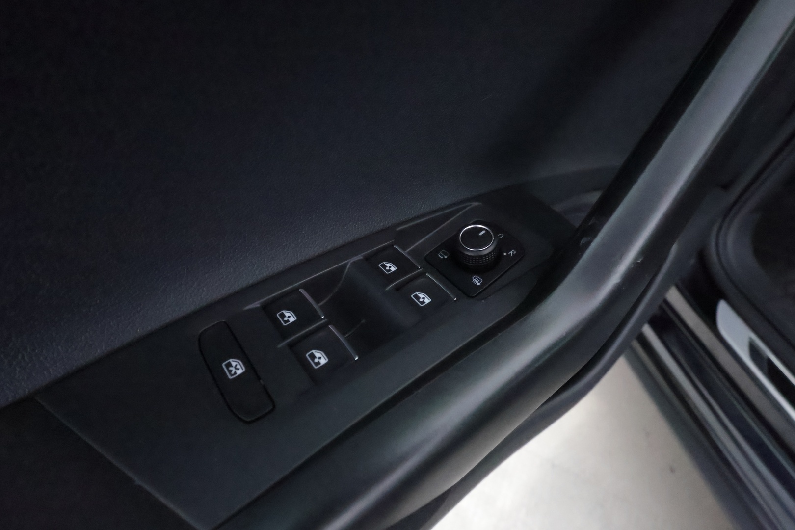 VOLKSWAGEN Polo 2019