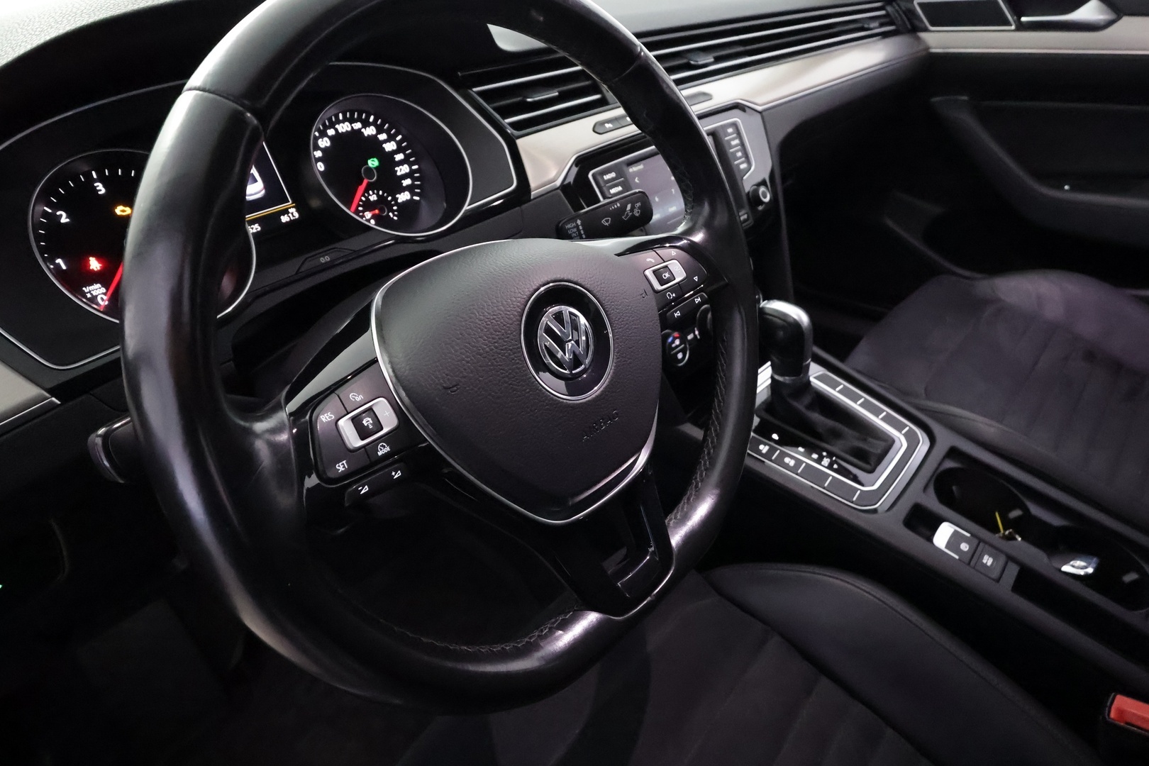 VOLKSWAGEN Passat 2015