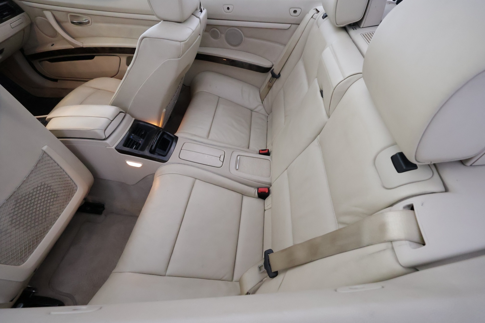 BMW 320 2008